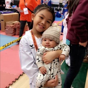 Meet your Posher, Rowena